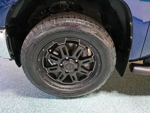 Used 2014 Toyota Tundra SR5 w/ SR5 Upgrade Package image 12