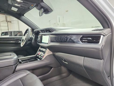 Used 2023 GMC Yukon Denali image 39