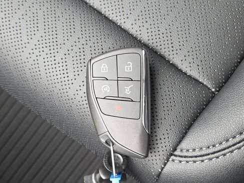 New 2026 Chevrolet Equinox LT w/ Convenience Package II image 38