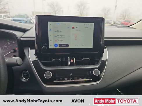 Used 2025 Toyota Corolla LE w/ LE Premium Package image 18