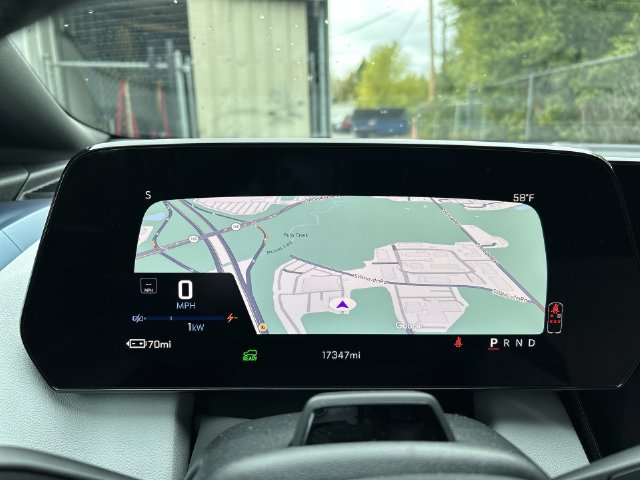 Used 2024 Chevrolet Equinox EV LT w/ Active Safety Package 3 FWD image 11