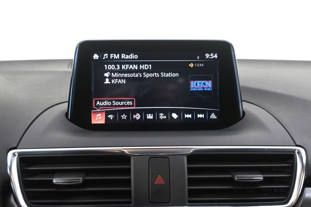 Used 2018 MAZDA MAZDA3 Grand Touring FWD image 28