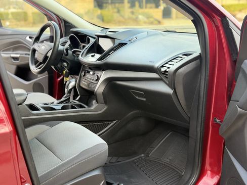 Used 2018 Ford Escape SE w/ SE Sync 3 Package image 14