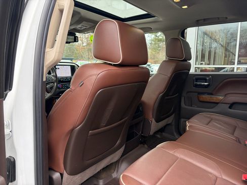 Used 2015 Chevrolet Silverado 2500 High Country image 42