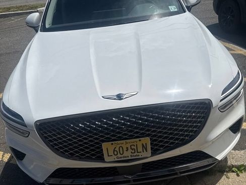 Used 2024 Genesis GV70 2.5T w/ Advanced Package AWD/4WD image 1