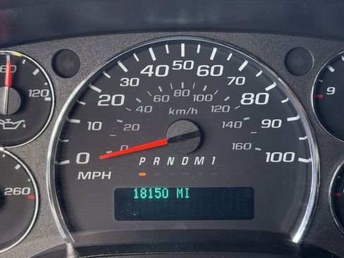 Used 2024 Chevrolet Express 2500 Work Van w/ Driver Convenience Package image 15