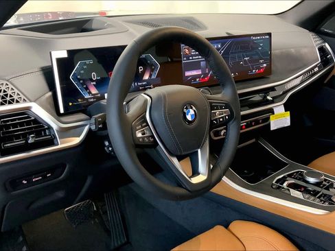 New 2026 BMW X5 xDrive40i image 8