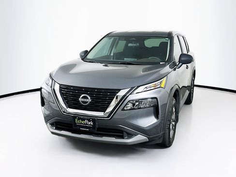 Used 2023 Nissan Rogue S AWD/4WD image 3