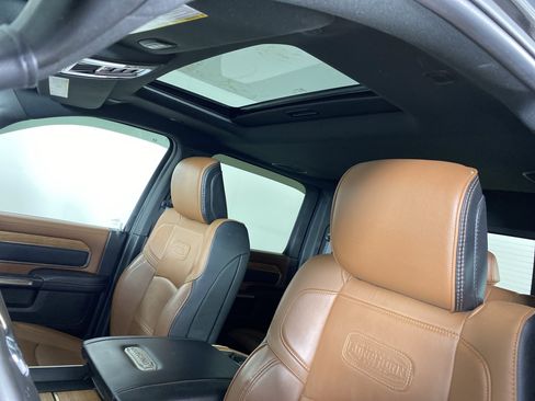 Used 2022 RAM 3500 Limited image 17