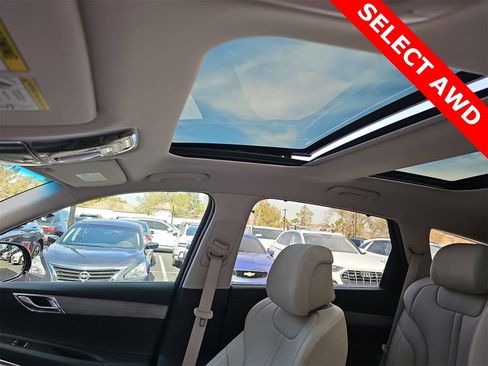 Used 2025 Genesis GV80 2.5T Select image 28