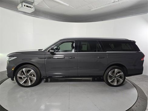 New 2026 Lincoln Navigator L Black Label image 8