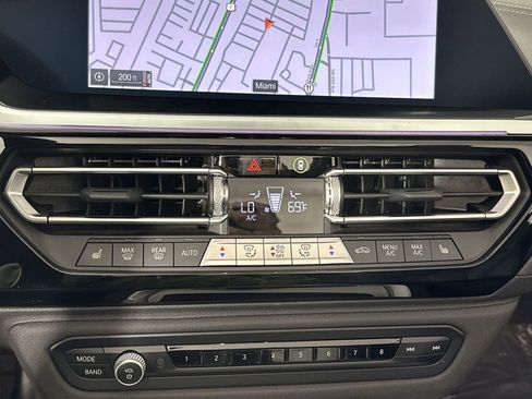 Used 2025 BMW Z4 M40i w/ Premium Package image 19