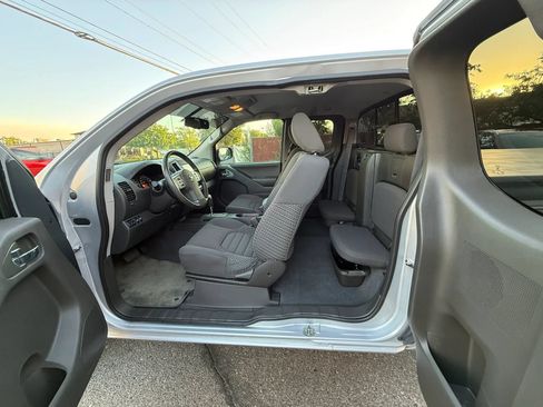 Used 2019 Nissan Frontier SV w/ Value Truck Package AWD/4WD image 12