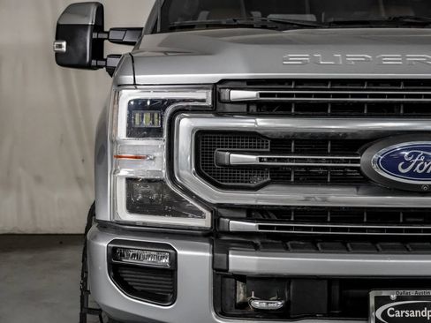 Used 2022 Ford F250 Platinum w/ FX4 Off-Road Package AWD/4WD image 40