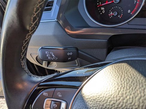 Certified 2021 Volkswagen Tiguan SE R-Line image 29