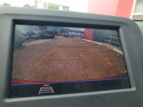 Used 2020 Chevrolet Equinox LT w/ Sport Edition FWD image 23