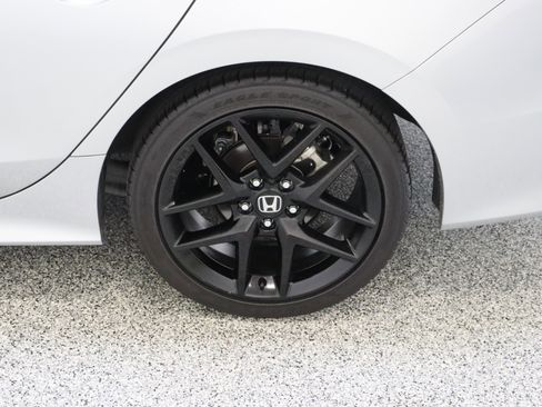 Used 2025 Honda Civic Sport image 10