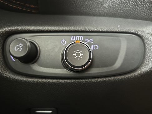 Used 2020 Chevrolet Blazer Premier image 30