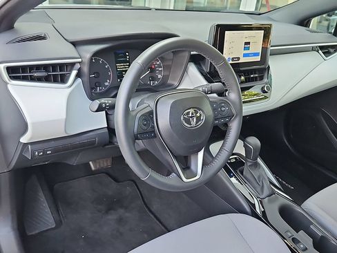 Used 2024 Toyota Corolla SE w/ SE Premium Package FWD image 26