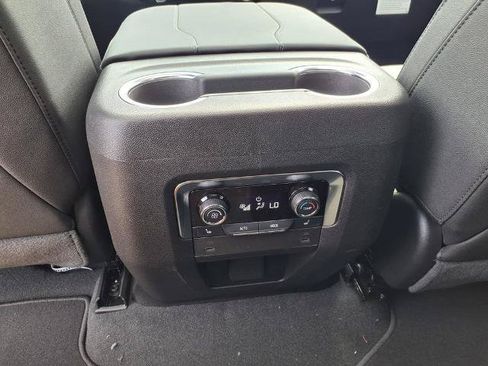 New 2026 Chevrolet Suburban LT w/ Comfort Package AWD/4WD image 20