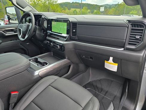 New 2025 Chevrolet Silverado 2500 LTZ w/ Trail Boss Package image 29