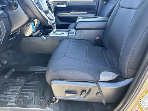 Used 2019 Toyota Tundra SR5 w/ SR5 Convenience Package RWD image 19