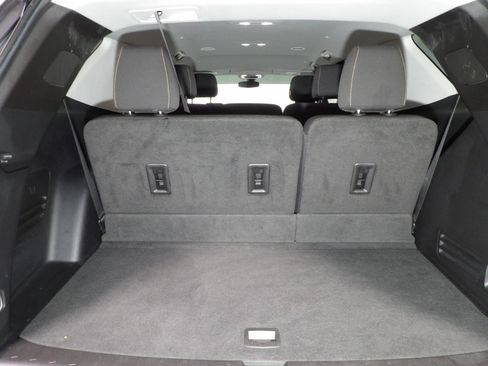 Used 2020 Chevrolet Traverse LS FWD image 8
