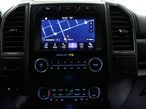 Used 2019 Ford Expedition XLT w/ Equipment Group 202A RWD image 23