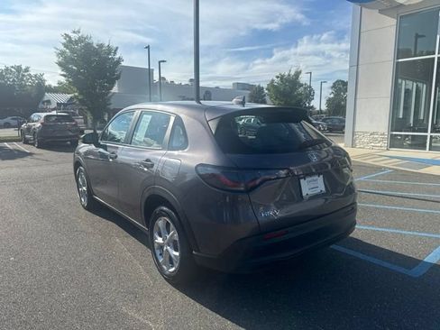 Certified 2023 Honda HR-V LX image 6