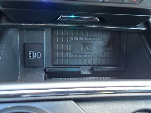 Used 2021 Ford F350 Platinum w/ Tremor Off-Road Package image 27