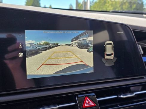 New 2026 Kia Niro EX FWD image 21