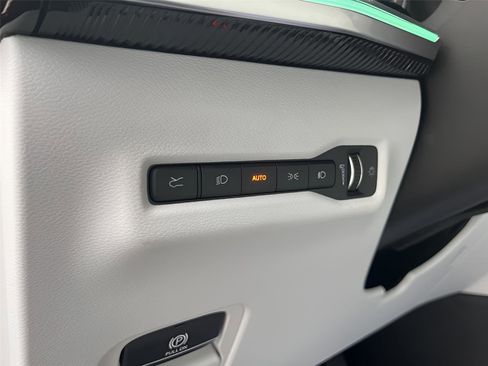 Used 2025 Jeep Wagoneer S Limited image 24