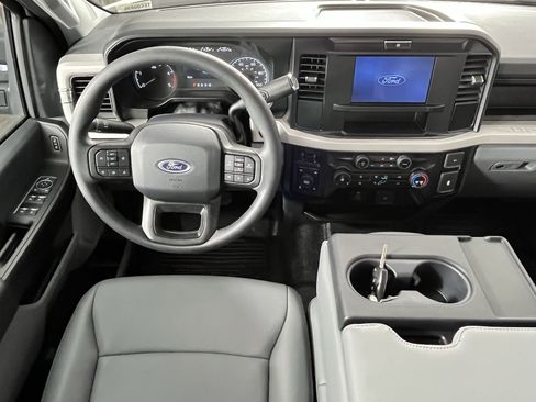 New 2026 Ford F250 XL w/ FX4 Off-Road Package image 11