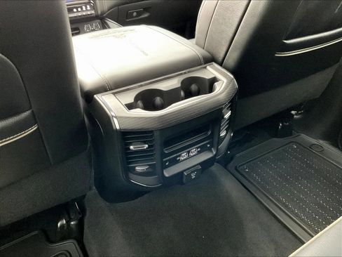 Used 2024 RAM 2500 Limited AWD/4WD image 18