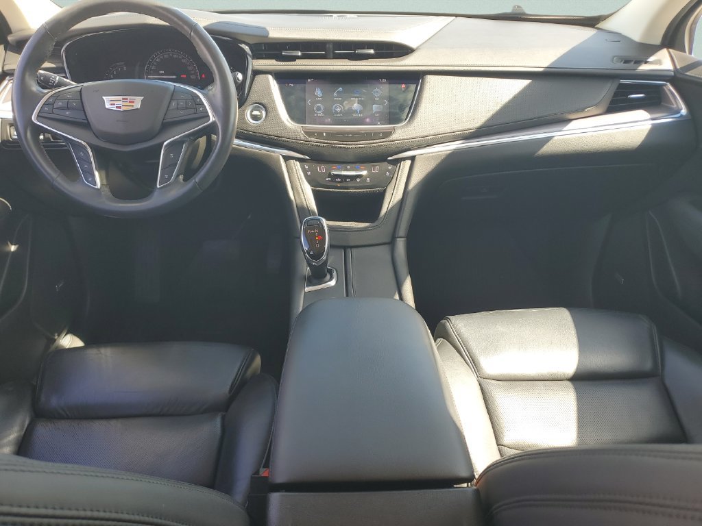 Used 2017 Cadillac XT5 Premium Luxury AWD/4WD image 12