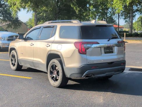 Used 2022 GMC Acadia AT4 w/ Technology Package AWD/4WD image 3