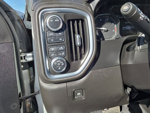 Used 2022 GMC Sierra 3500 Denali image 22