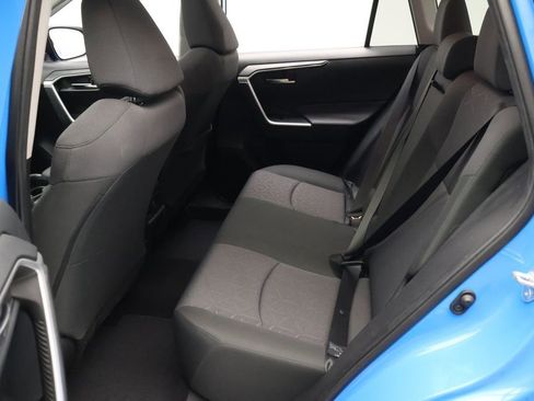 Used 2019 Toyota RAV4 XLE w/ Convenience Package FWD image 19