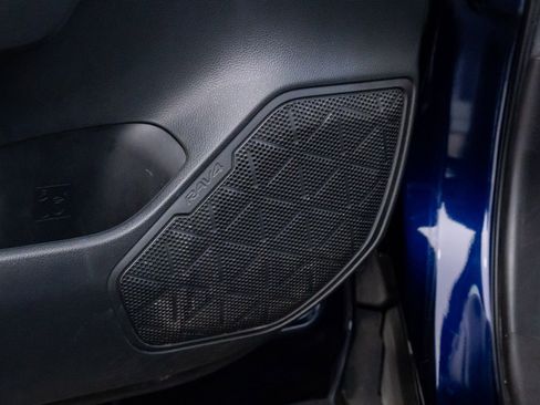 Used 2021 Toyota RAV4 SE w/ Weather & Moonroof Package image 14