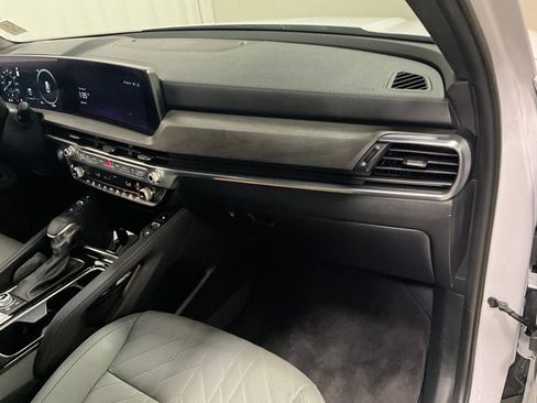 Used 2024 Kia Telluride SX Prestige X-Line image 14