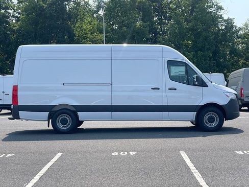 New 2026 Mercedes-Benz Sprinter 2500 image 3