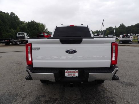 Used 2025 Ford F250 XLT w/ FX4 Off-Road Package AWD/4WD image 6