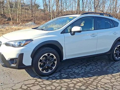 Certified 2023 Subaru Crosstrek 2.0i Premium image 5