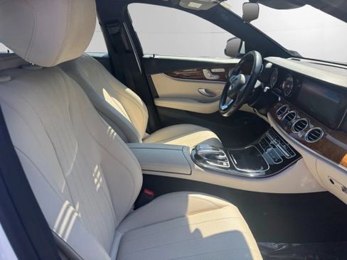 Used 2018 Mercedes-Benz E 300 image 19