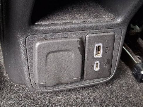 Used 2023 Chevrolet TrailBlazer LT w/ Convenience Package AWD/4WD image 11