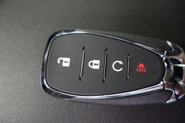 Used 2025 Chevrolet Trax LT FWD image 17