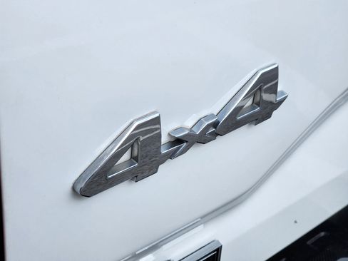 Used 2021 Toyota Tacoma SR image 27