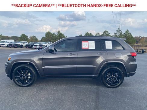Used 2021 Jeep Grand Cherokee Laredo X image 5