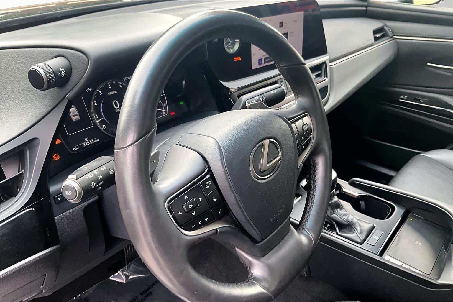 Used 2023 Lexus ES 350 w/ Premium Package FWD image 18