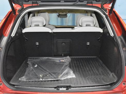 Used 2022 Volvo XC60 B5 Momentum AWD/4WD image 31